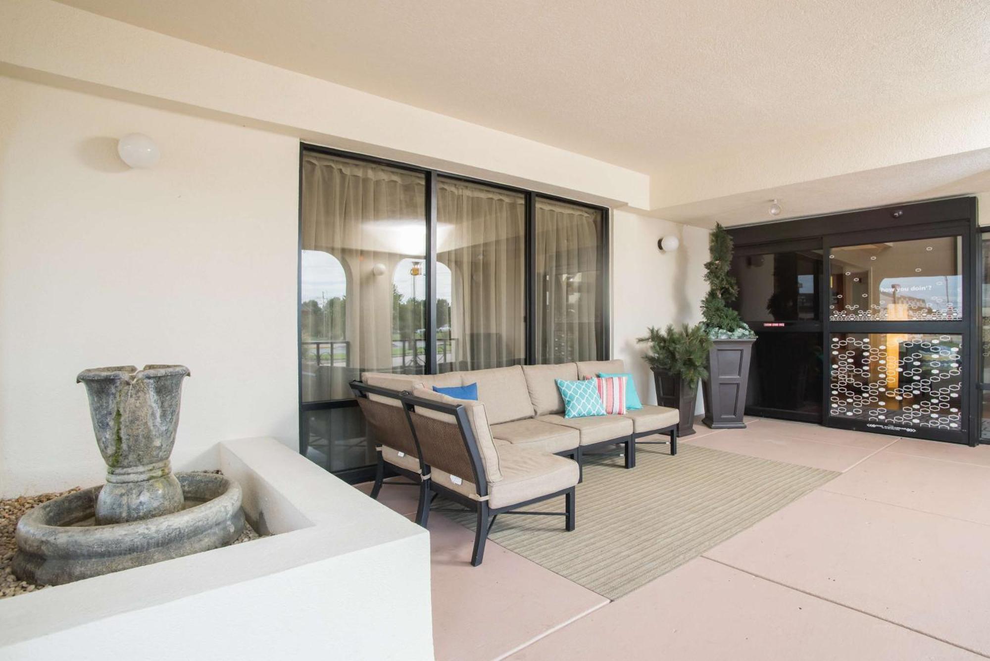 Hampton Inn Joplin Dış mekan fotoğraf