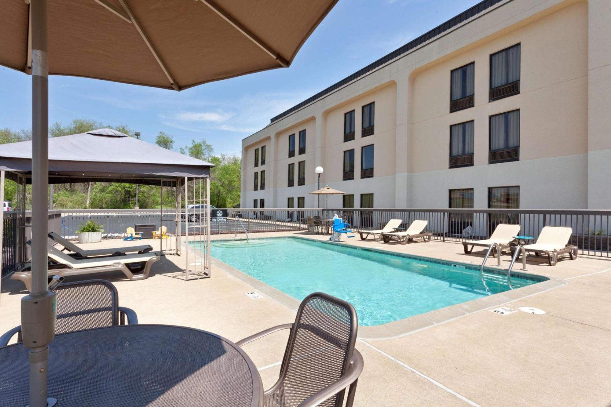 Hampton Inn Joplin Dış mekan fotoğraf