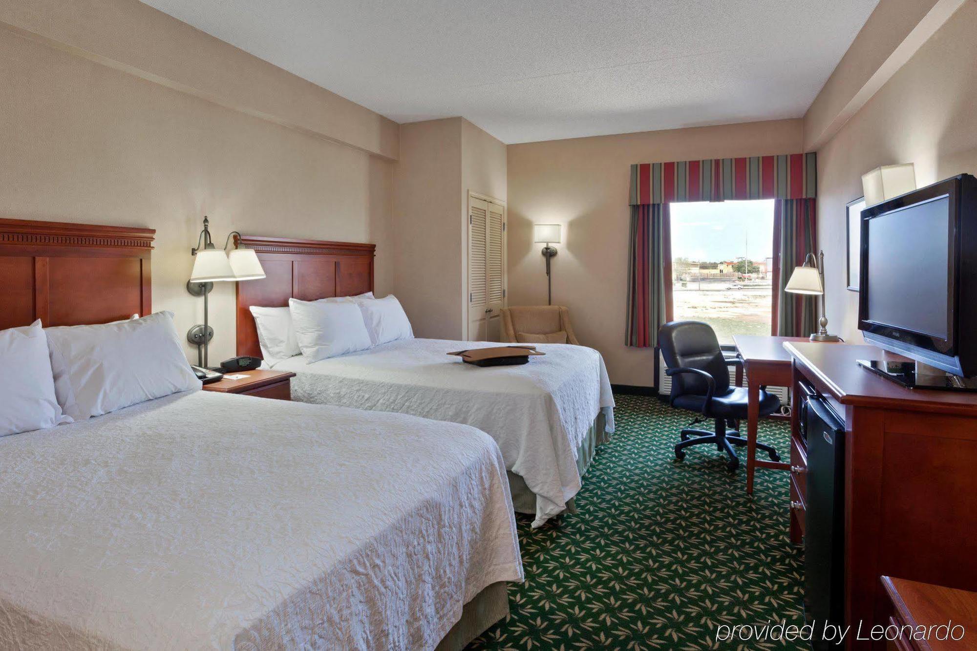 Hampton Inn Joplin Dış mekan fotoğraf